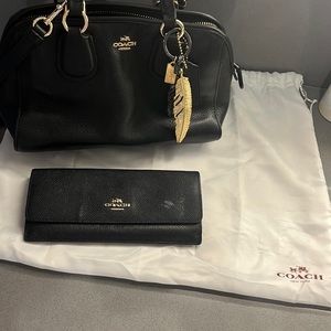 COACH shoulder bag with matching wallet
